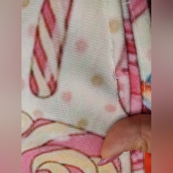 Handmade Fabric Pattern Sweets Christmas Holidays White 14 1/2 x 9 Tree Skirt - Picture 2 of 8